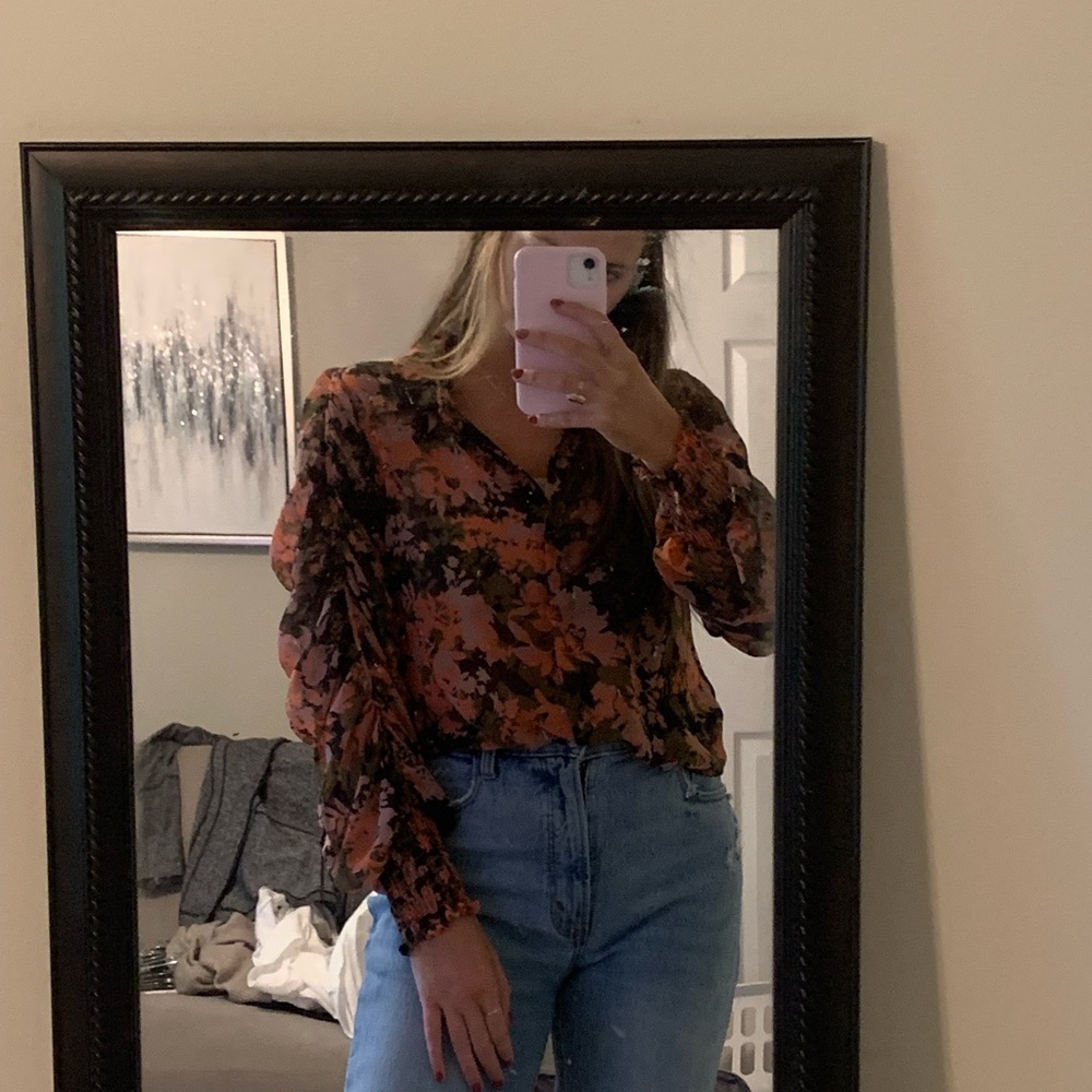Misa Los Angeles ruched sleeve blouse. Size small